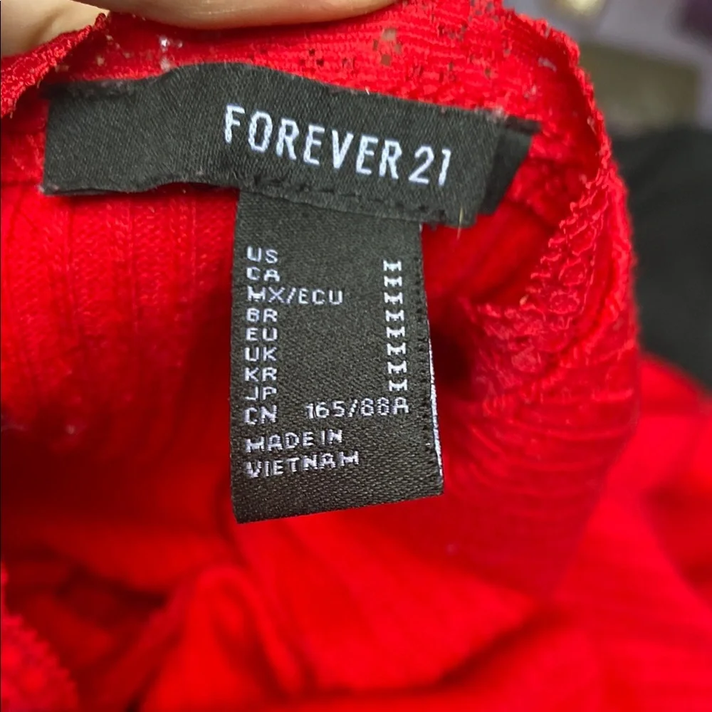 Red Ribbed Button-Up Blouse - Picture 7 of 7